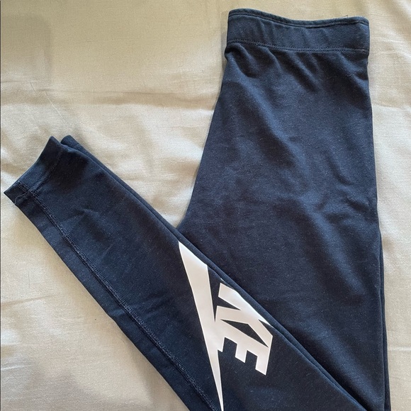 Nike leggings - Picture 2 of 4